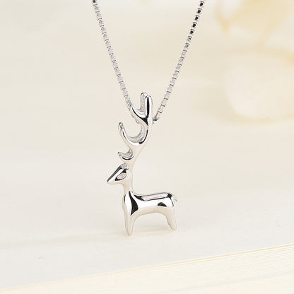 3D Christmas moose pendant necklace